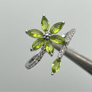 Beautiful Trendy Flower Marquise Cut Green Peridot CZ Silver Plated Ring